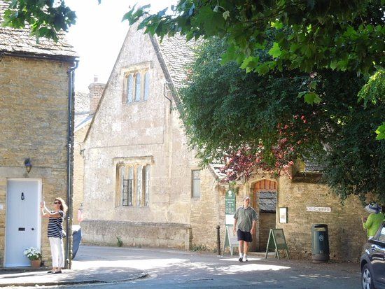 Bampton Library